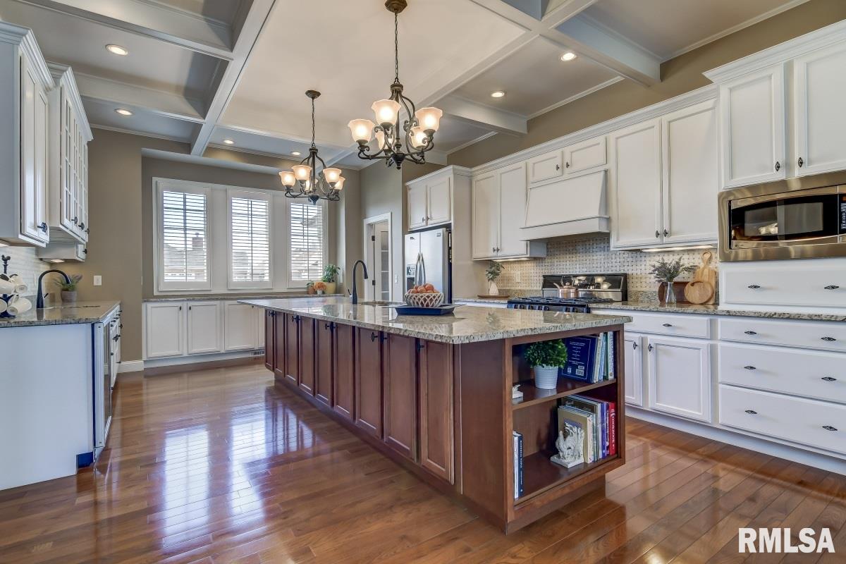 2216 Wydown Avenue Springfield, IL 62704 - Photo 11 of 47 Gallery Image 11