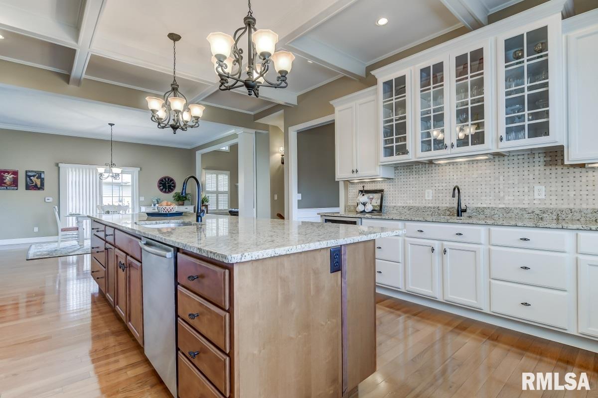 2216 Wydown Avenue Springfield, IL 62704 - Photo 13 of 47 Gallery Image 13