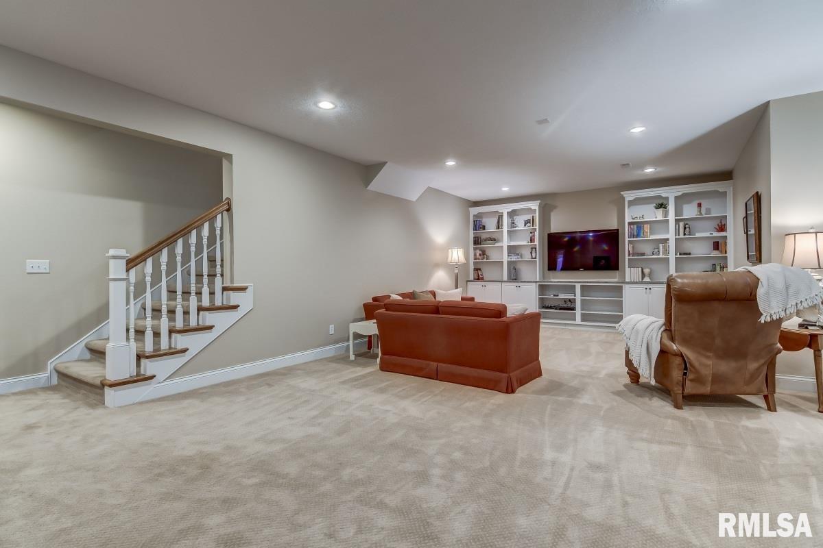 2216 Wydown Avenue Springfield, IL 62704 - Photo 34 of 47 Gallery Image 34