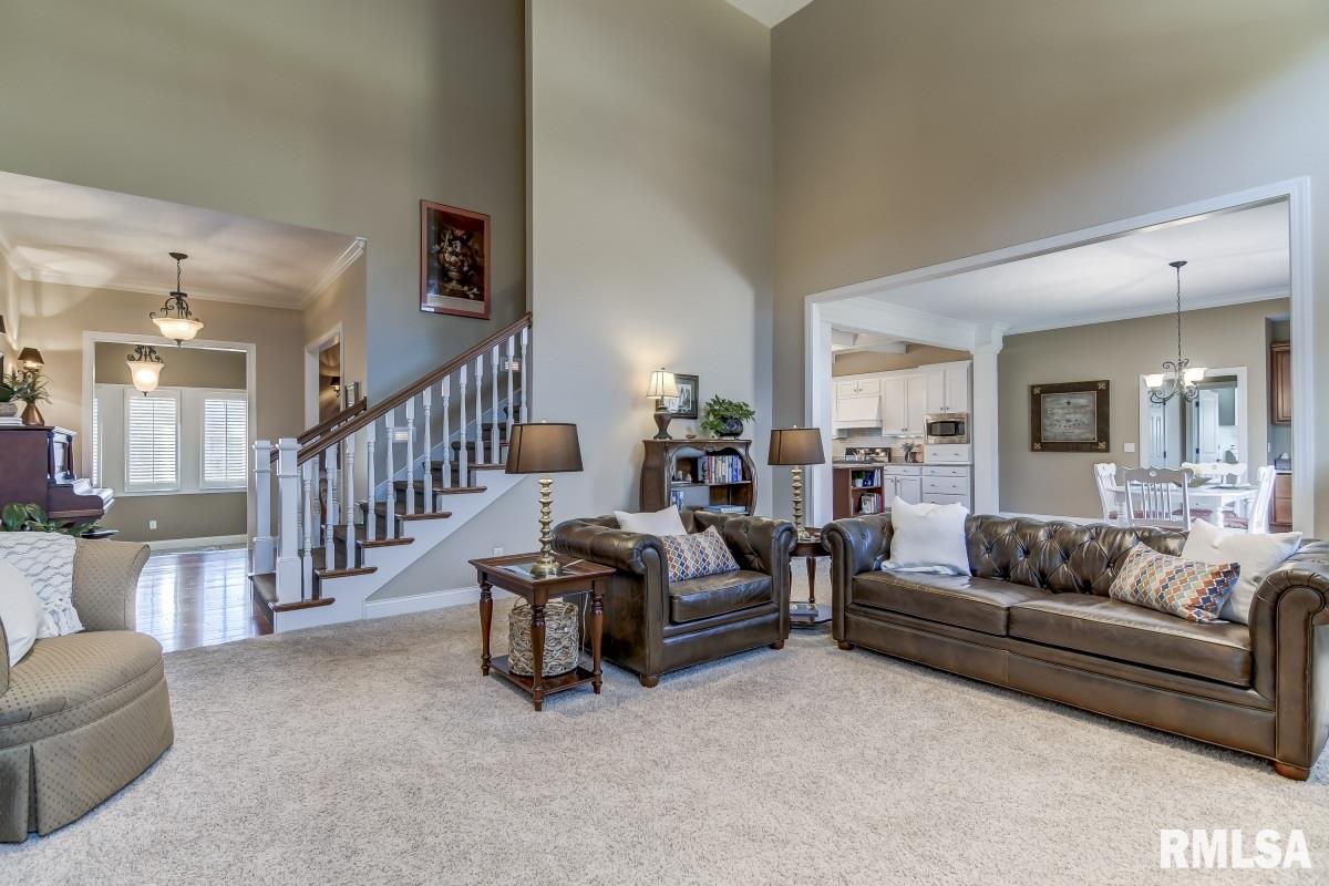 2216 Wydown Avenue Springfield, IL 62704 - Photo 8 of 47 Gallery Image 8