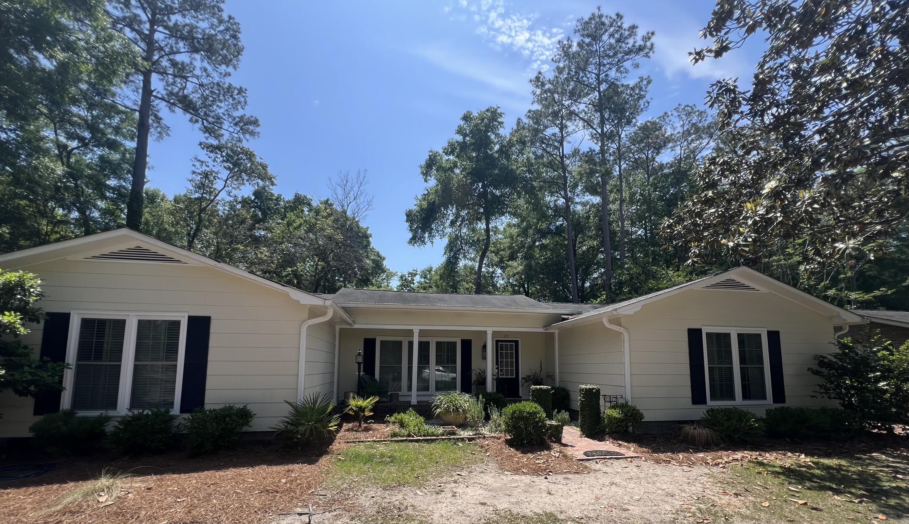 201 Silverhill Road Walterboro, SC 29488 - Photo 1 of 61 IMG_3088