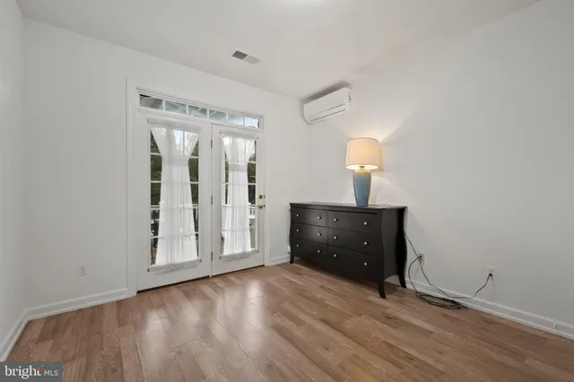 $445,000 | 589 Odendhal Avenue, Unit 589, Gaithersburg, MD 20877