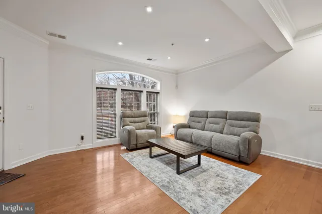 $445,000 | 589 Odendhal Avenue, Unit 589, Gaithersburg, MD 20877