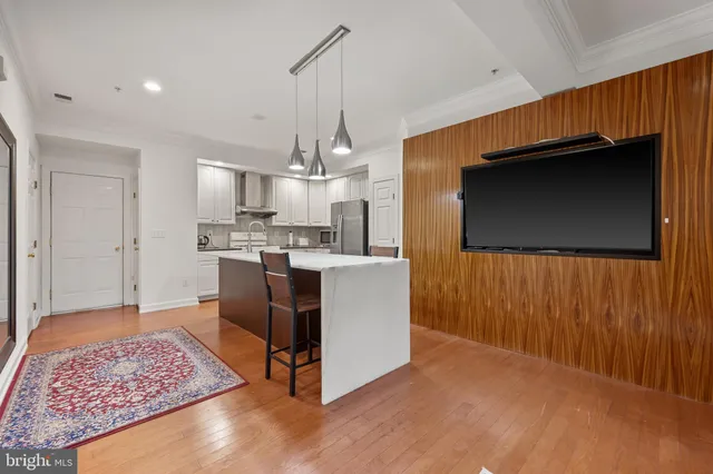 $445,000 | 589 Odendhal Avenue, Unit 589, Gaithersburg, MD 20877