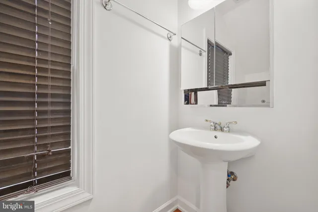 $445,000 | 589 Odendhal Avenue, Unit 589, Gaithersburg, MD 20877