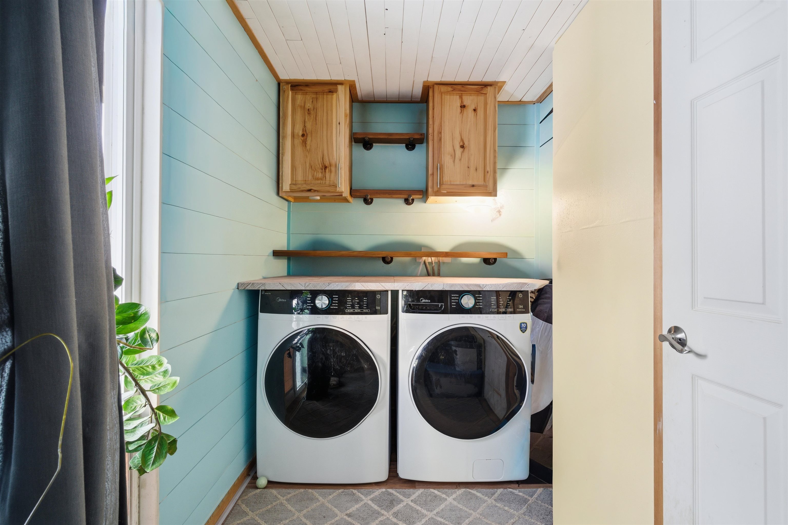 7009 North Robin Road Newman Lake, WA 99025 - Photo 16 of 44