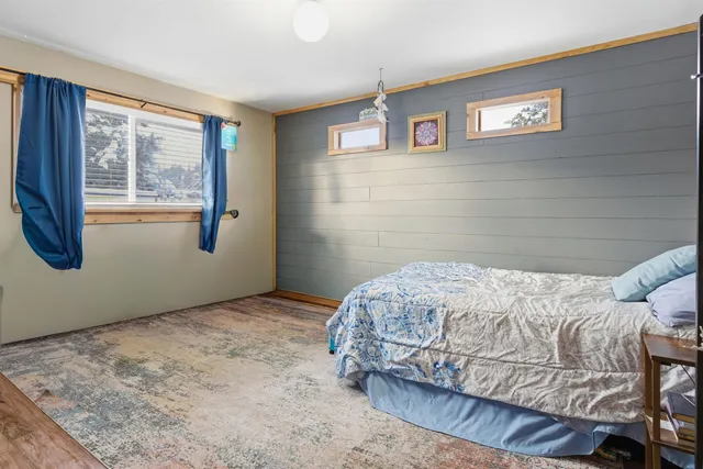 $450,000 | 7009 North Robin Road, Newman Lake, WA 99025