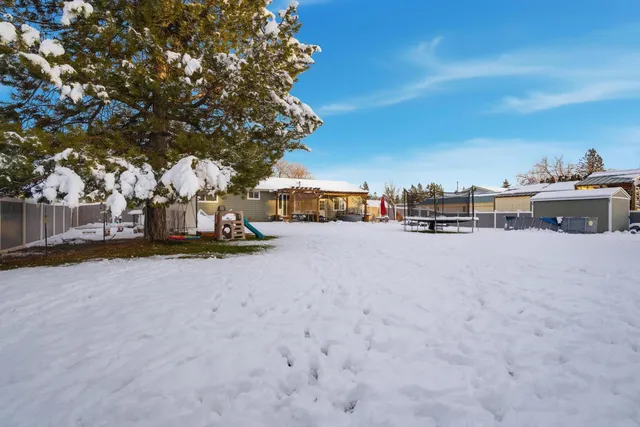 $450,000 | 7009 North Robin Road, Newman Lake, WA 99025