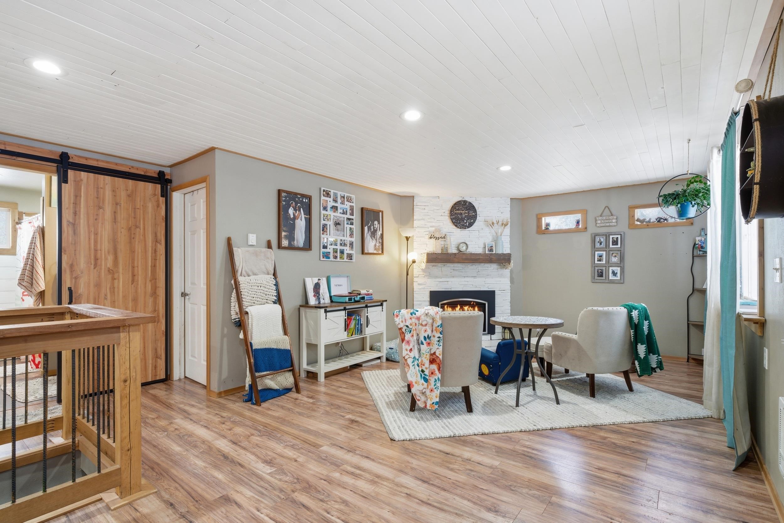 7009 North Robin Road Newman Lake, WA 99025 - Photo 3 of 44