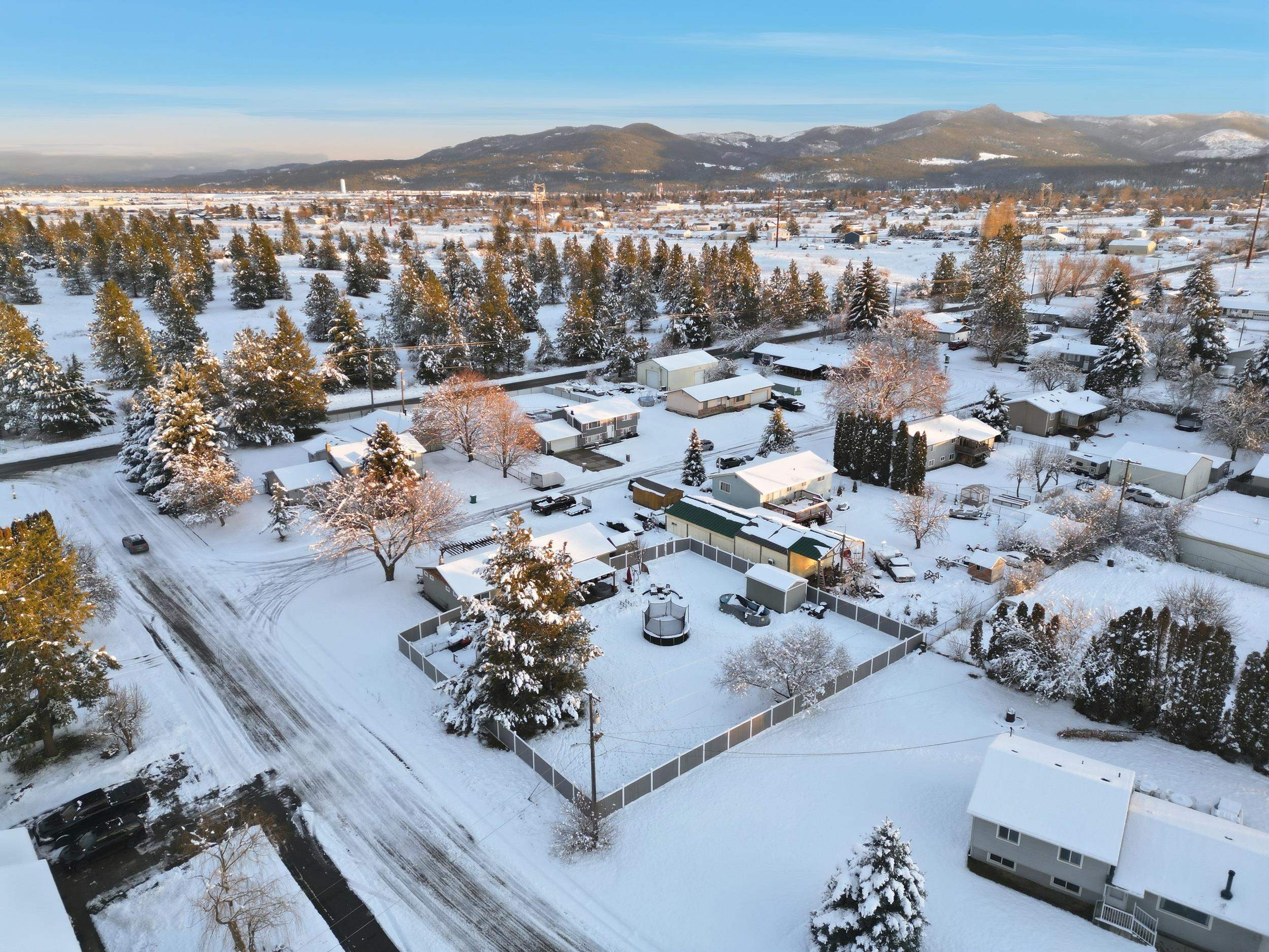 7009 North Robin Road Newman Lake, WA 99025 - Photo 38 of 44