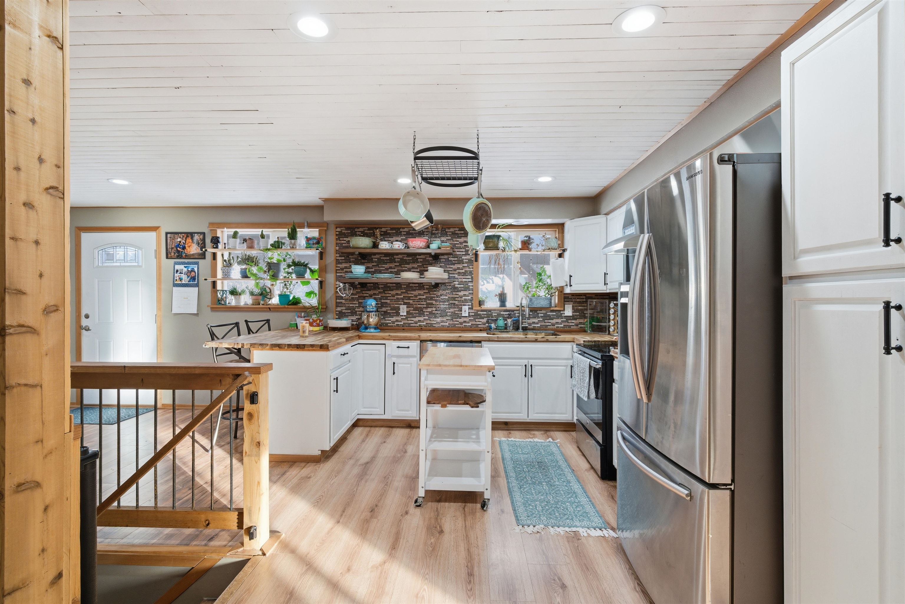 7009 North Robin Road Newman Lake, WA 99025 - Photo 8 of 44