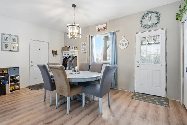 $450,000 | 7009 North Robin Road, Newman Lake, WA 99025