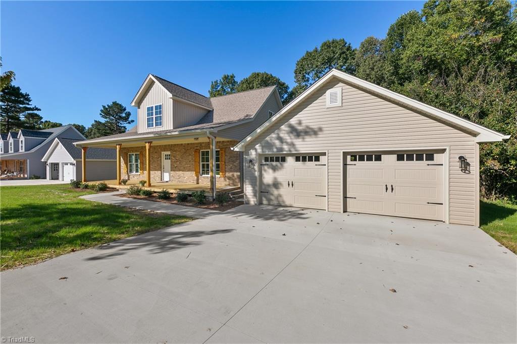 372 Doub Road Lewisville, NC 27023 - Photo 2 of 34 Gallery Image 2