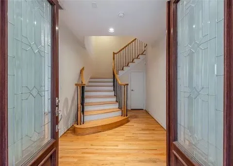 a view of entryway