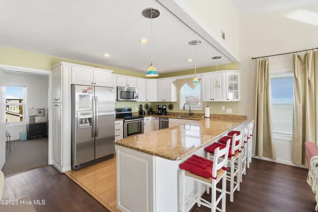 $1,200,000 | 255 East 1st Street, Ocean Isle Beach, NC 28469