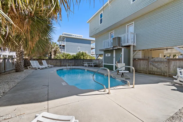$1,200,000 | 255 East 1st Street, Ocean Isle Beach, NC 28469