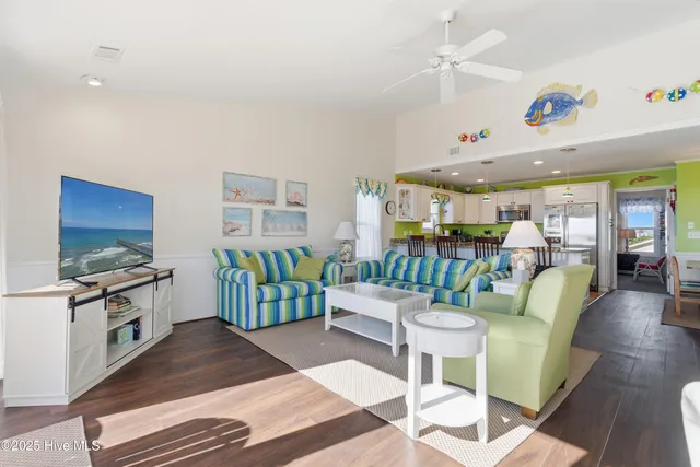 $1,200,000 | 255 East 1st Street, Ocean Isle Beach, NC 28469