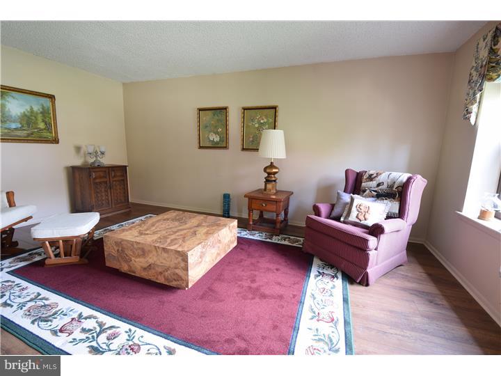 332 Balsam Road Williamstown, NJ 08094 - Photo 3 of 25 Gallery Image 3