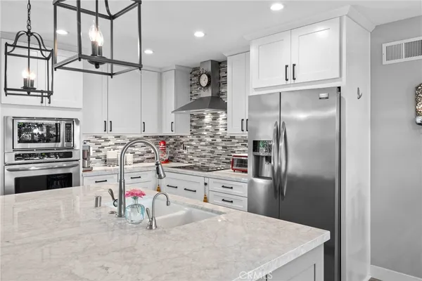 $745,000 | 22170 James Alan Circle, Unit 4, Chatsworth, CA 91311
