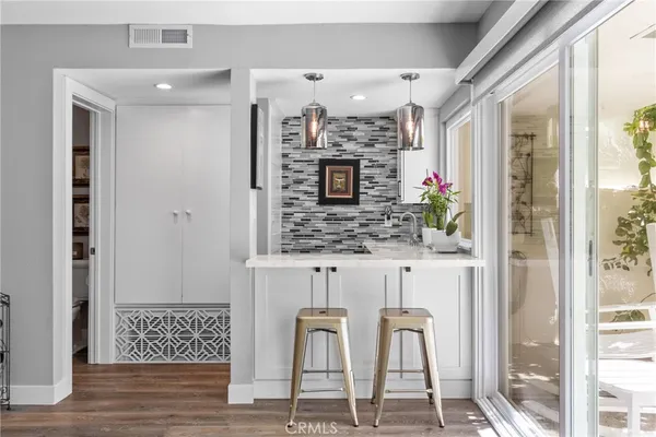 $745,000 | 22170 James Alan Circle, Unit 4, Chatsworth, CA 91311