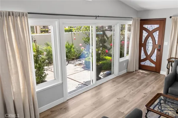 $745,000 | 22170 James Alan Circle, Unit 4, Chatsworth, CA 91311