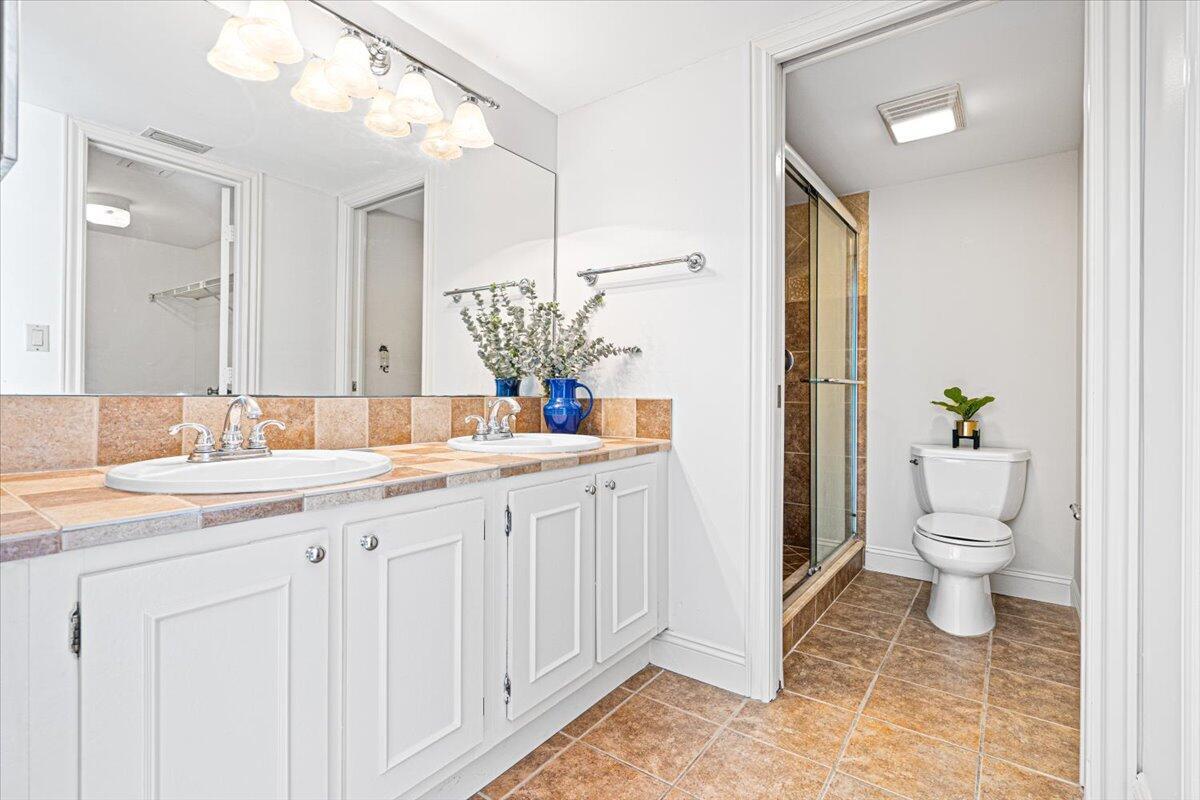 1811 Southwest Palm City Road Stuart, FL 34994 - Photo 18 of 27 Primary Bathroom