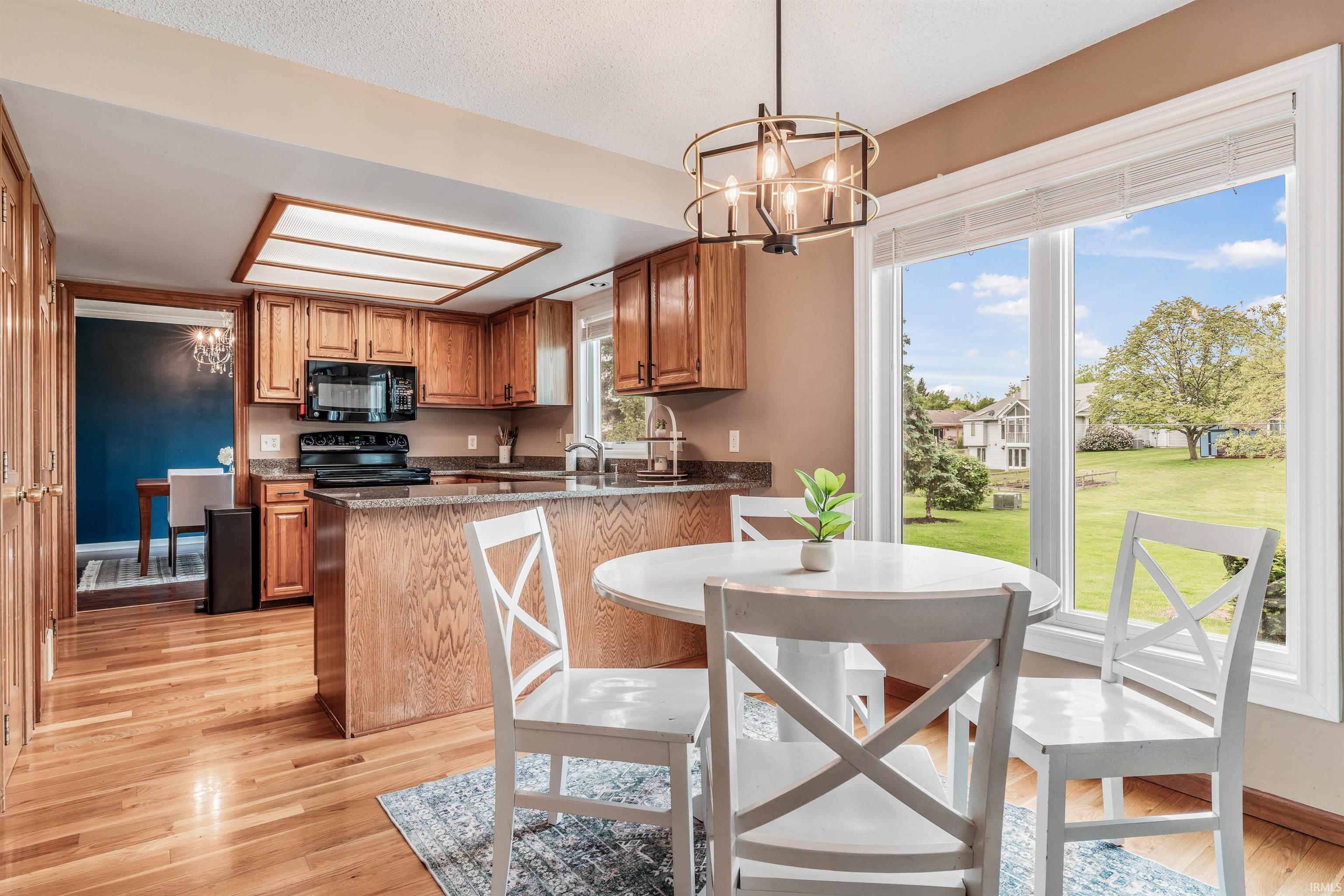 2312 Hunters Cove Fort Wayne, IN 46804 - Photo 11 of 36 Gallery Image 11