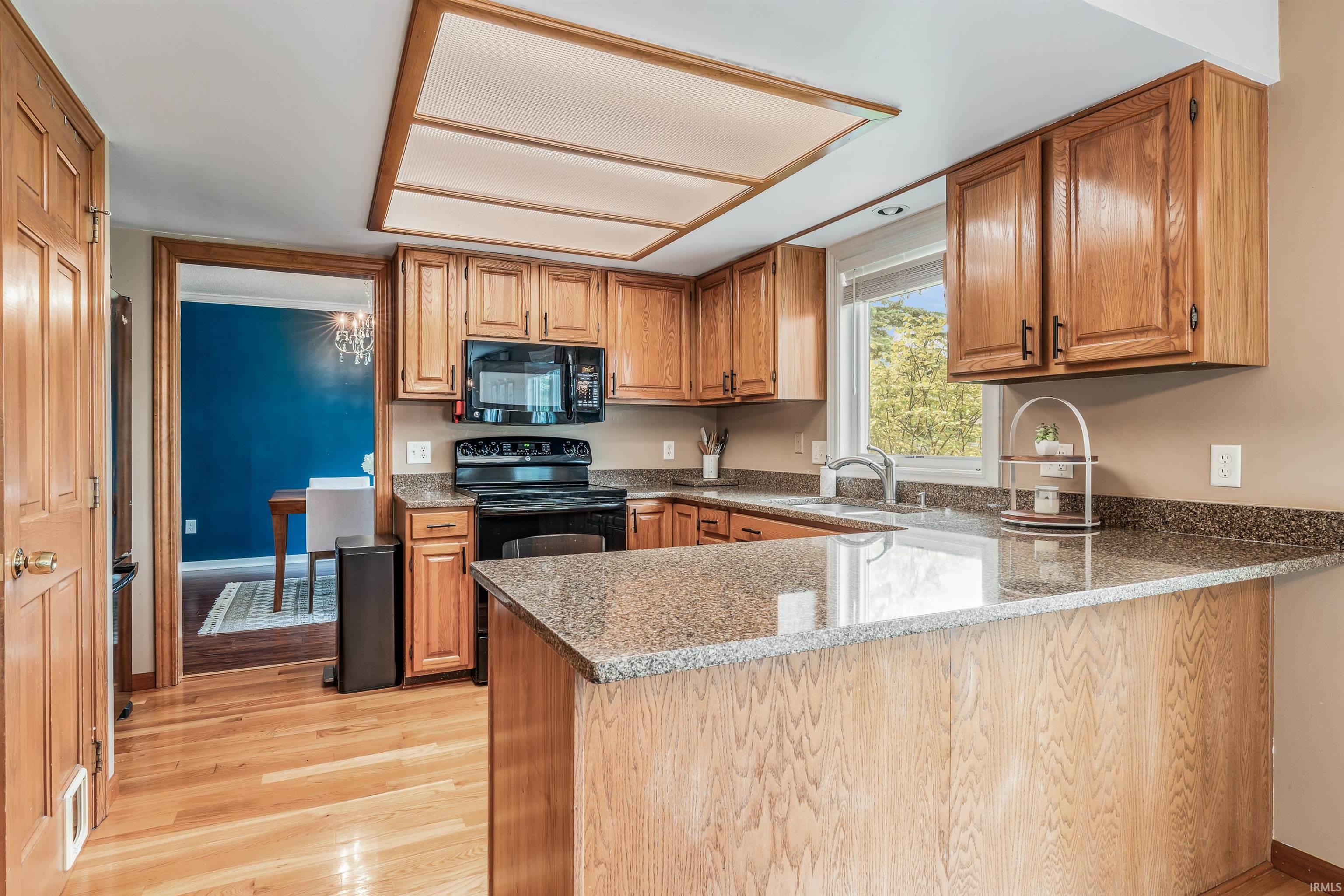 2312 Hunters Cove Fort Wayne, IN 46804 - Photo 10 of 36 Gallery Image 10
