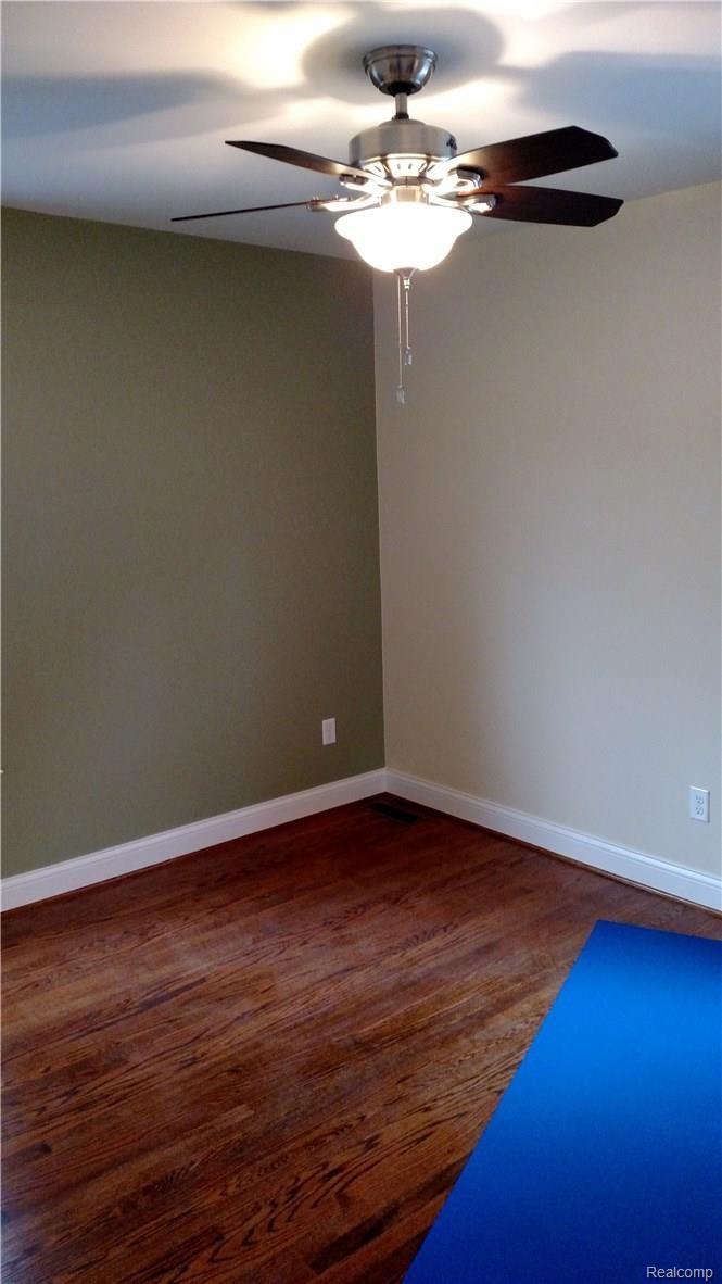 2509 South Rochester Road Royal Oak, MI 48073 - Photo 23 of 36 3rd Bedroom