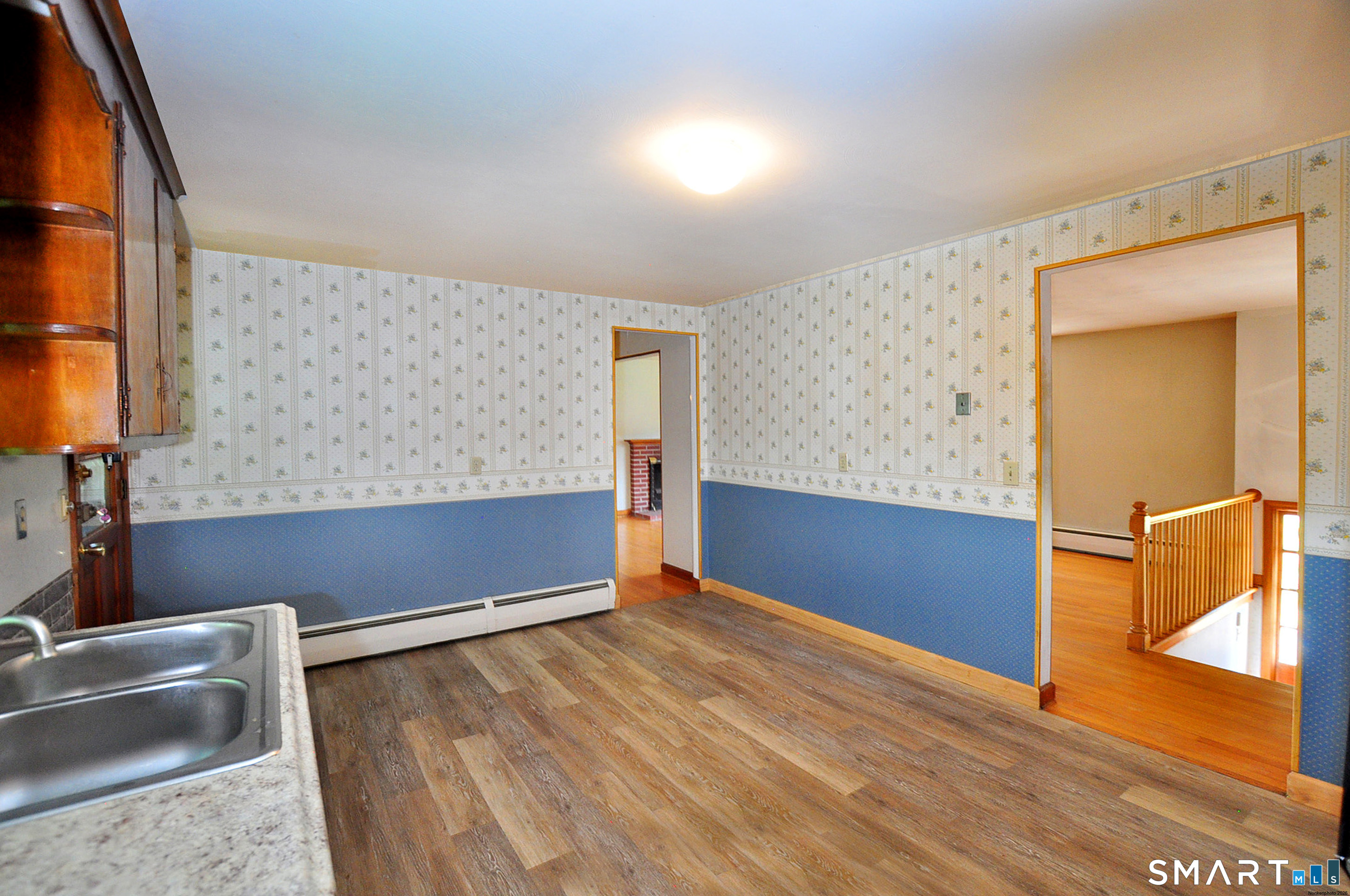 621 Kennedy Road Windsor, CT 06095 - Photo 15 of 28