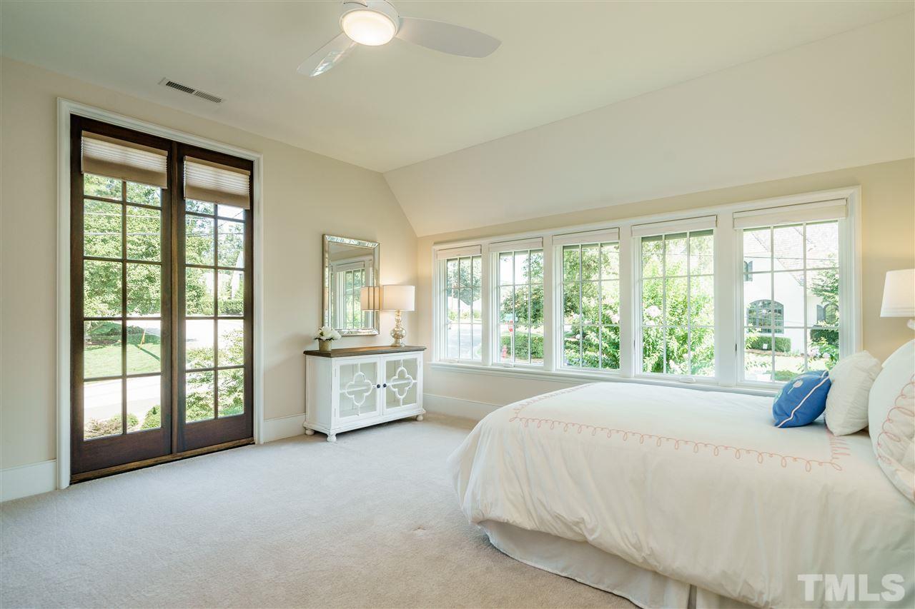1346 Canterbury Road Raleigh, NC 27608 - Photo 15 of 30