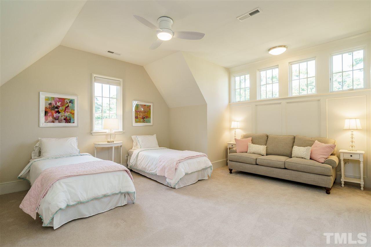 1346 Canterbury Road Raleigh, NC 27608 - Photo 17 of 30