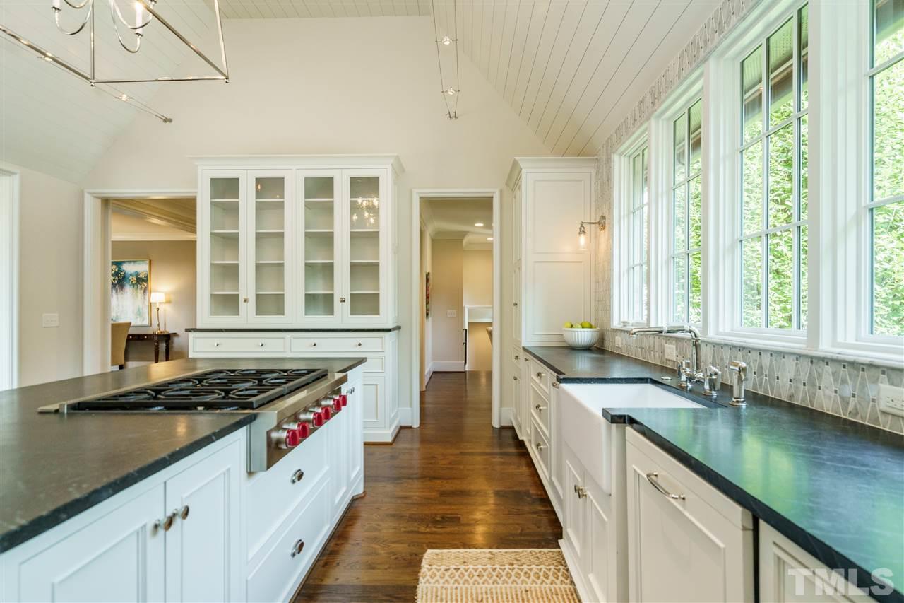 1346 Canterbury Road Raleigh, NC 27608 - Photo 9 of 30