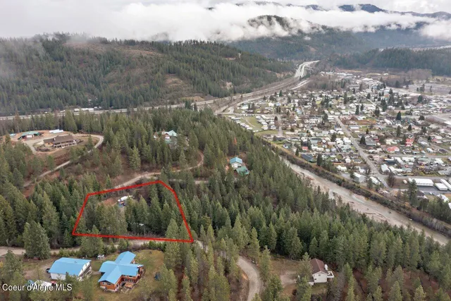 $126,000 | 754 Paradise Road, Pinehurst, ID 83850