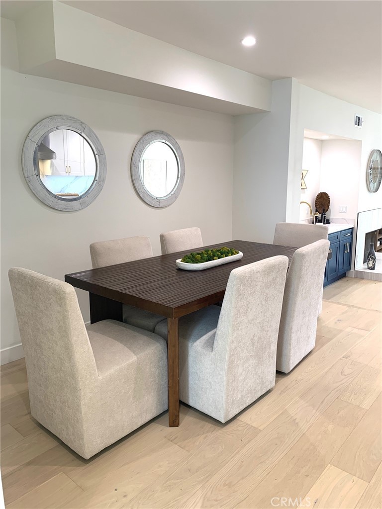 11919 Mayfield Avenue, Unit 2 Los Angeles, CA 90049 - Photo 24 of 75