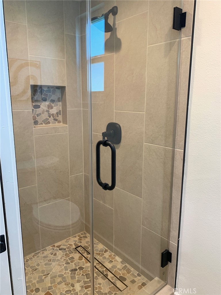 11919 Mayfield Avenue, Unit 2 Los Angeles, CA 90049 - Photo 41 of 75