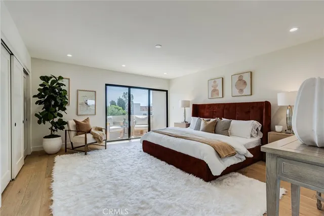 $1,545,000 | 11919 Mayfield Avenue, Unit 2, Los Angeles, CA 90049