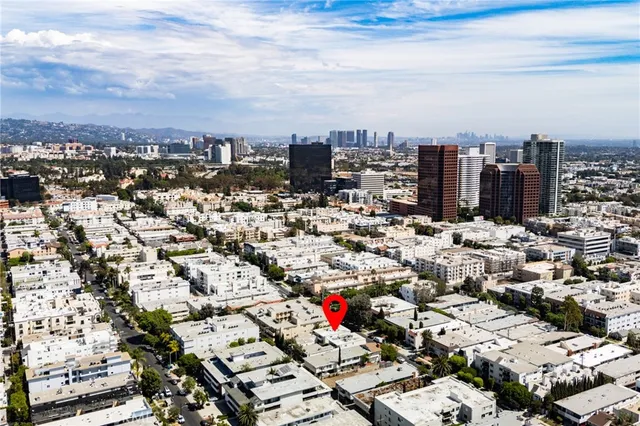 $1,545,000 | 11919 Mayfield Avenue, Unit 2, Los Angeles, CA 90049