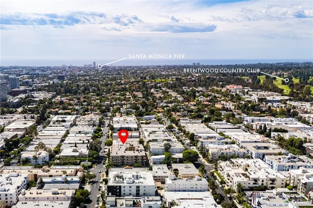 $1,545,000 | 11919 Mayfield Avenue, Unit 2, Los Angeles, CA 90049