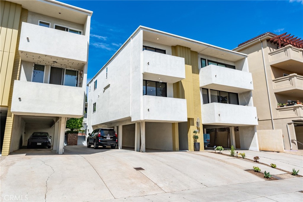 11919 Mayfield Avenue, Unit 2 Los Angeles, CA 90049 - Photo 65 of 75