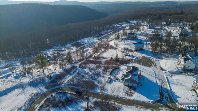 $299,888 | 60 Heritage Drive, West Milford, NJ 07480