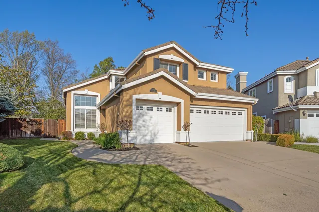 $1,999,000 | 334 Squirrel Ridge Way, Danville, CA 94506