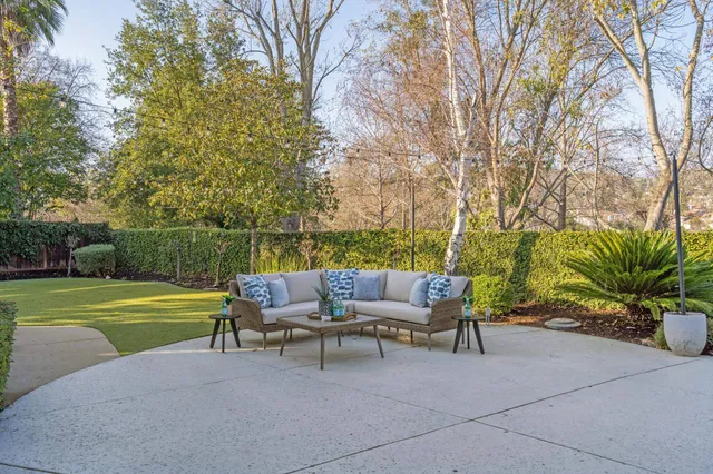 $1,999,000 | 334 Squirrel Ridge Way, Danville, CA 94506