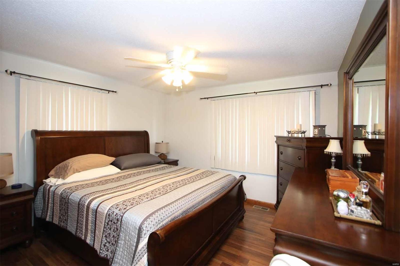 10874 Lake Road Highland, IL 62249 - Photo 17 of 60