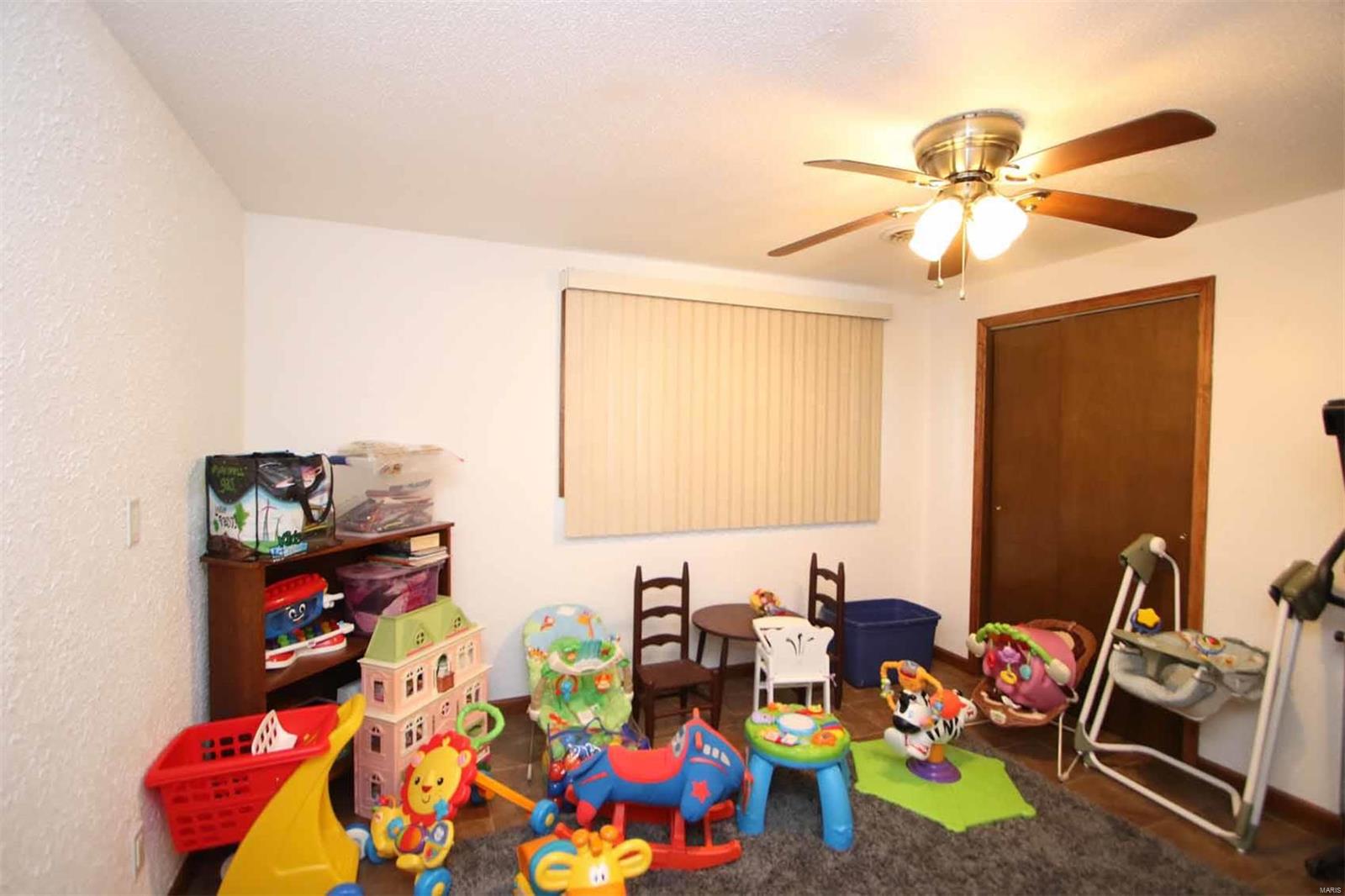 10874 Lake Road Highland, IL 62249 - Photo 30 of 60