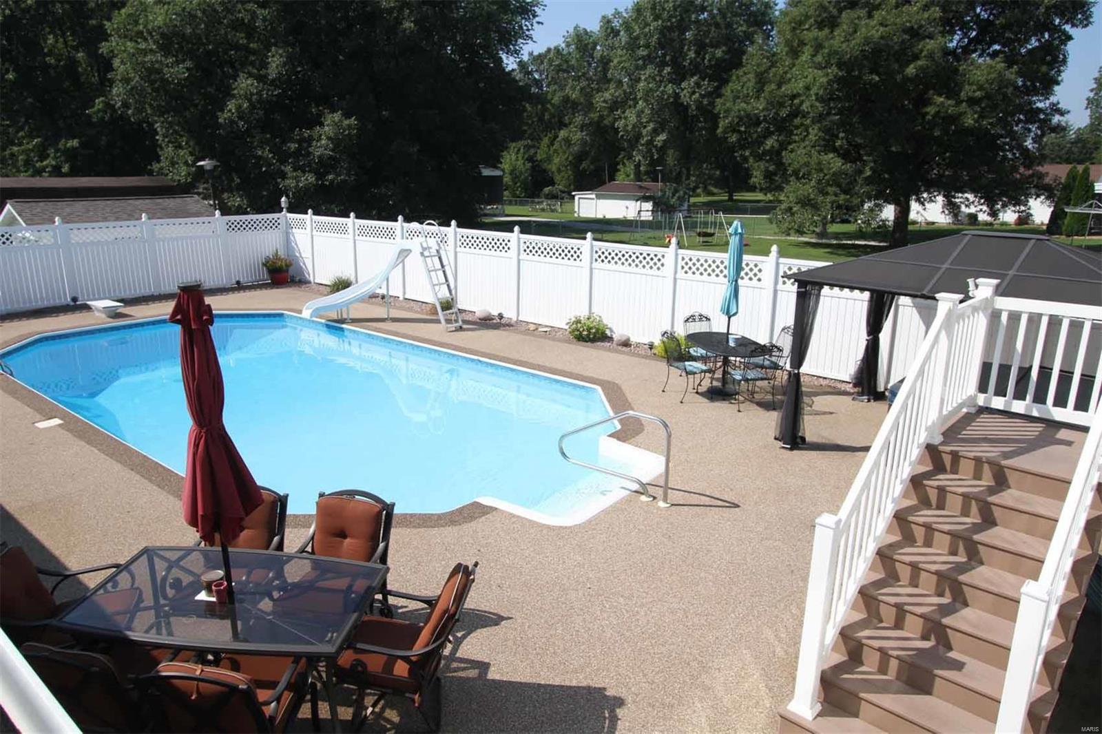 10874 Lake Road Highland, IL 62249 - Photo 44 of 60