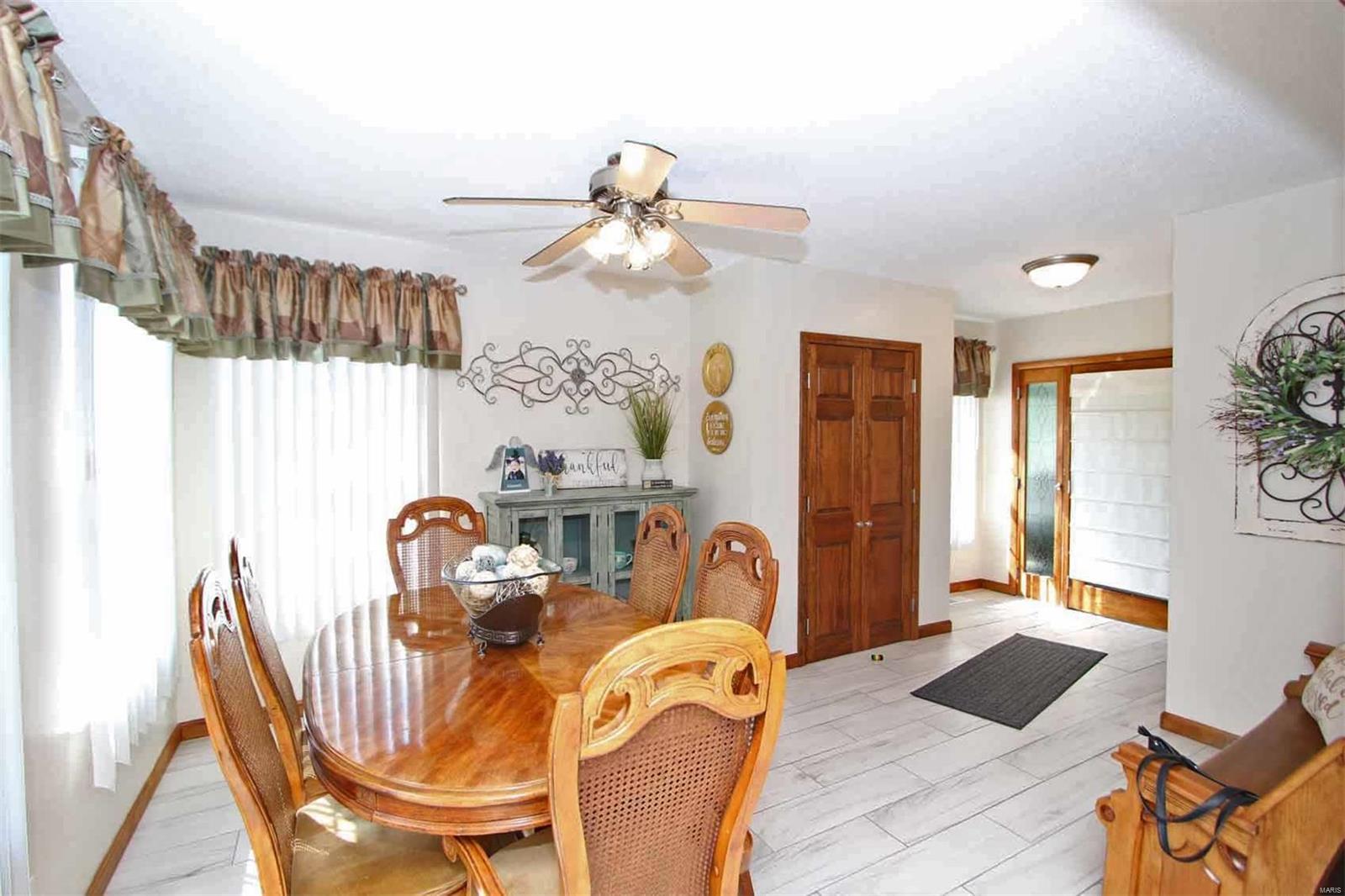 10874 Lake Road Highland, IL 62249 - Photo 7 of 60
