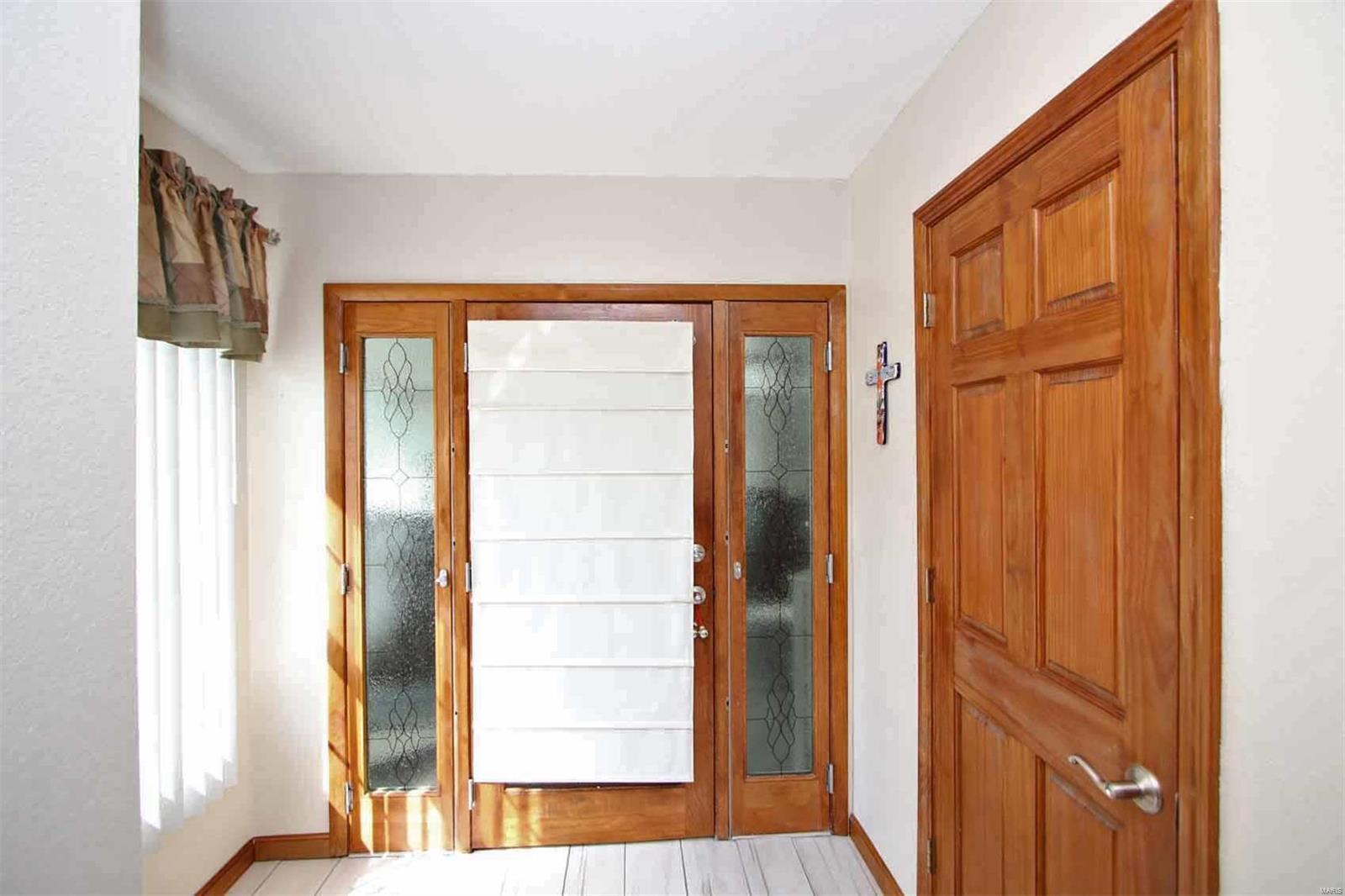 10874 Lake Road Highland, IL 62249 - Photo 8 of 60