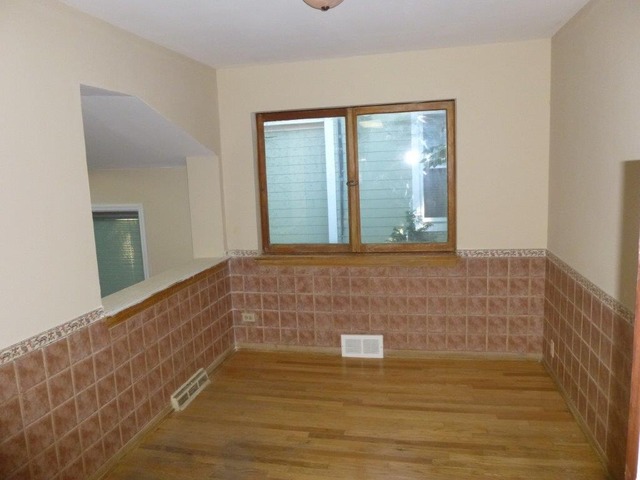 298 Lawton Road Riverside, IL 60546 - Photo 11 of 25