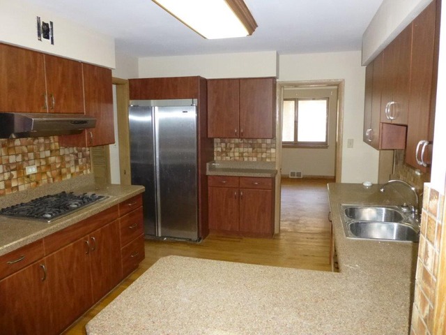 298 Lawton Road Riverside, IL 60546 - Photo 12 of 25